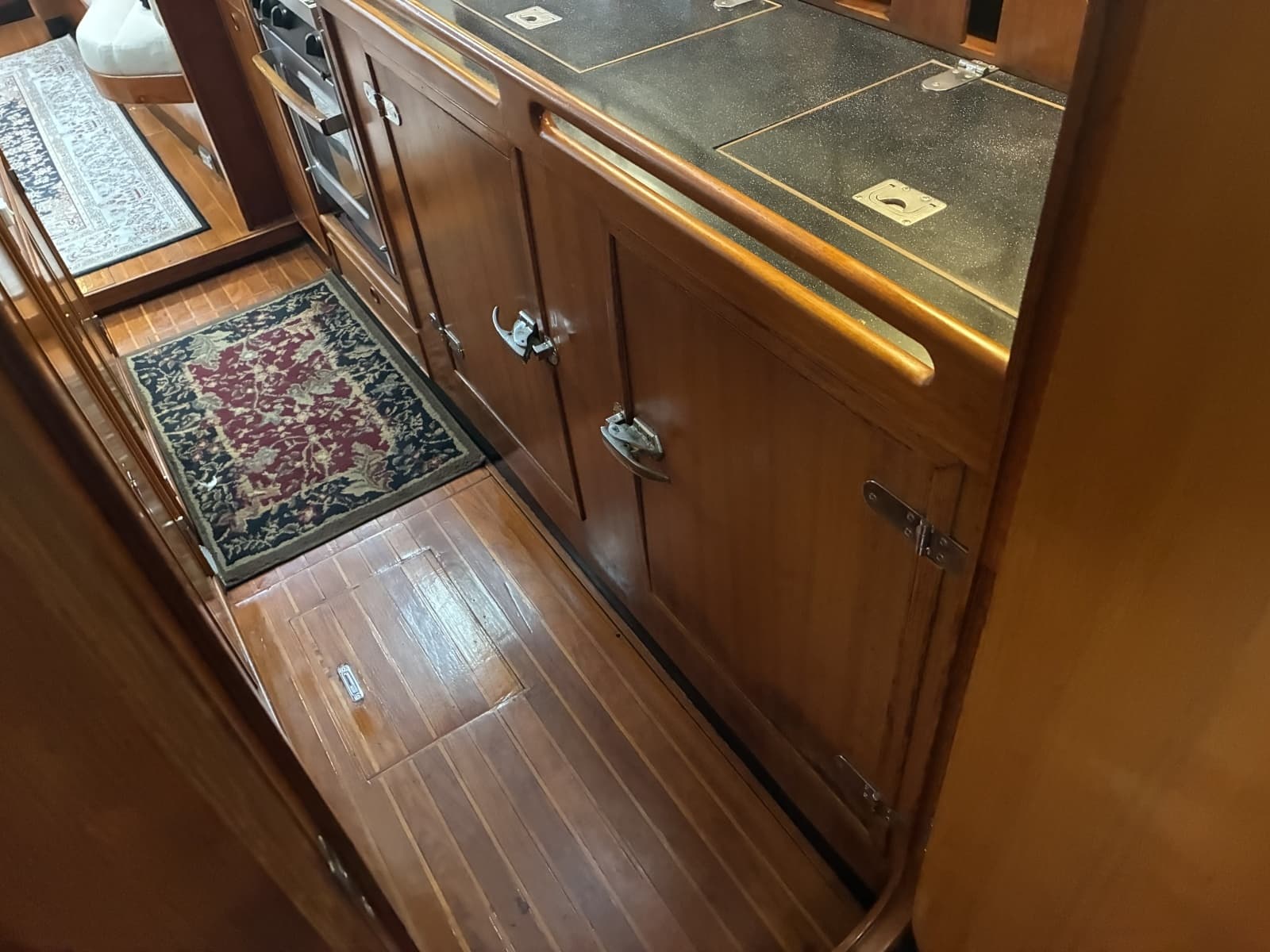 1996 Hylas 46 - Galley