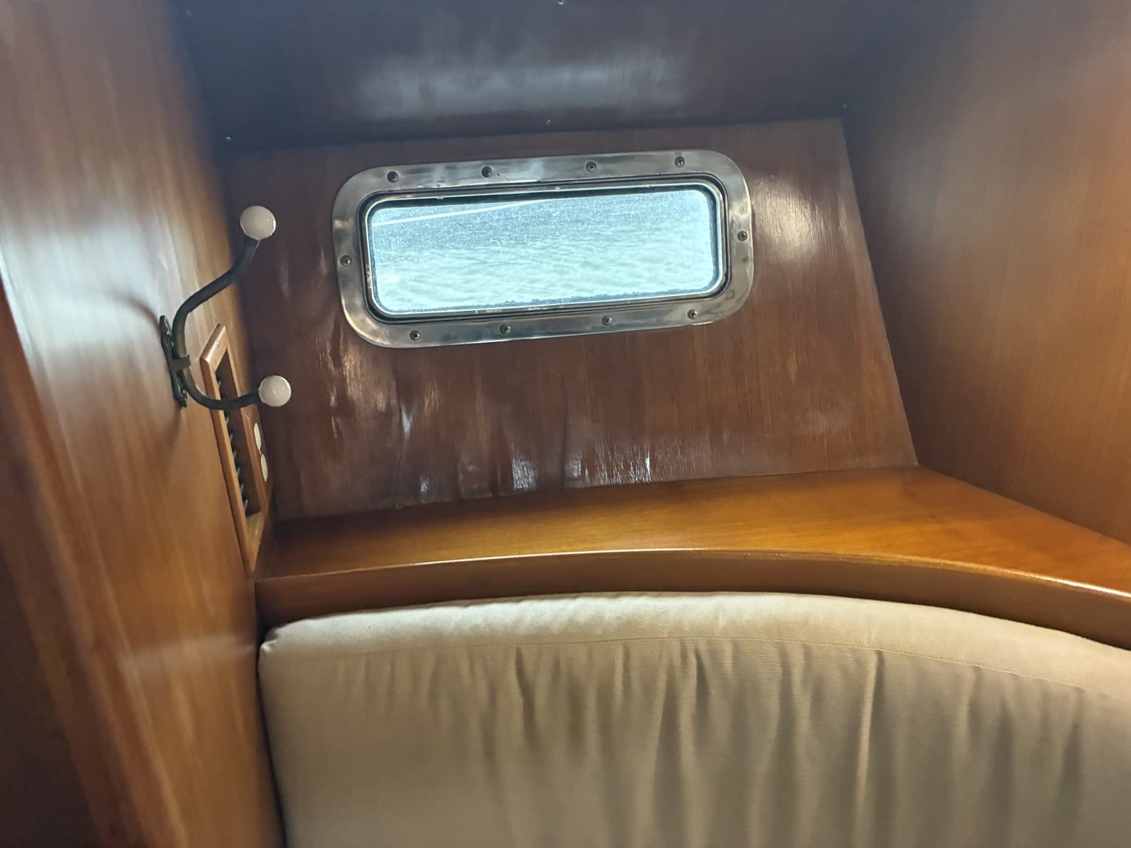 1996 Hylas 46 - Master Cabin