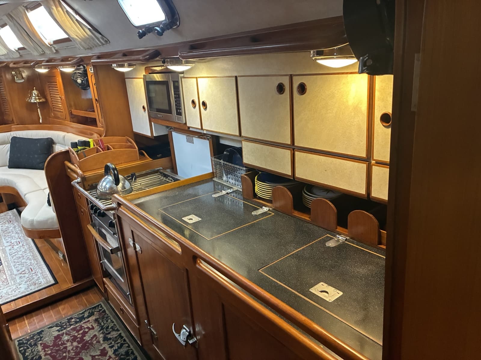 1996 Hylas 46 - Galley