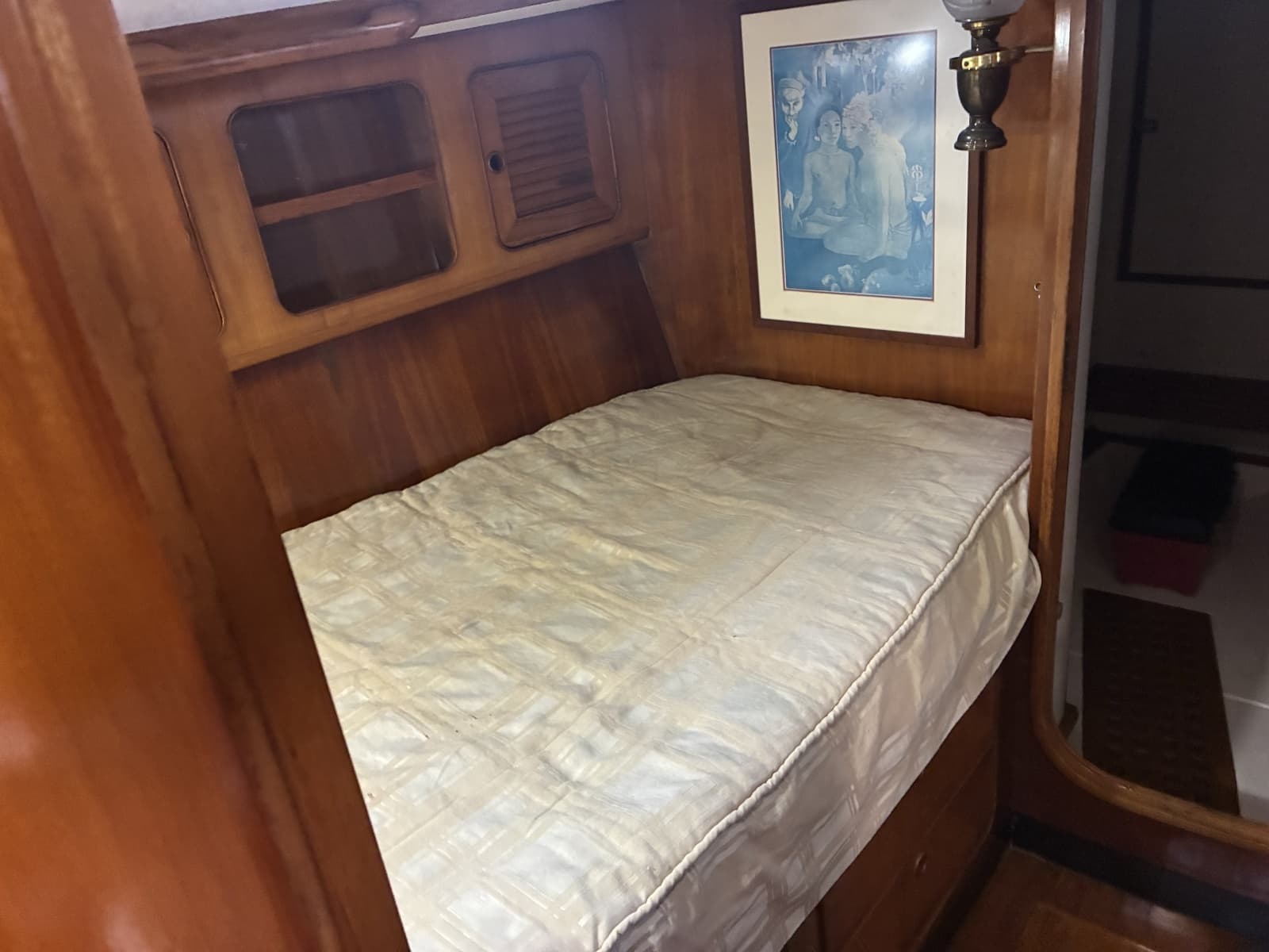 1996 Hylas 46 - Guest Cabin