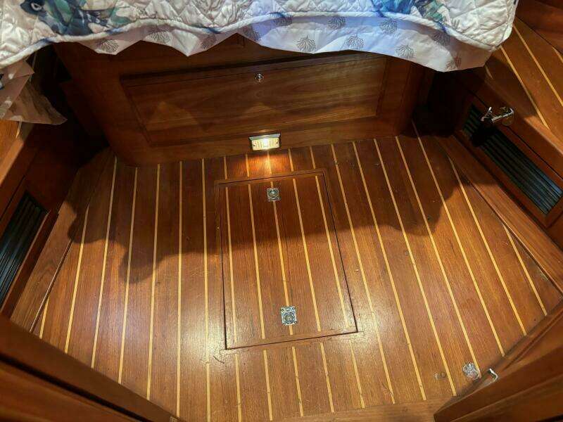 2004 Sabreline 36 Sedan