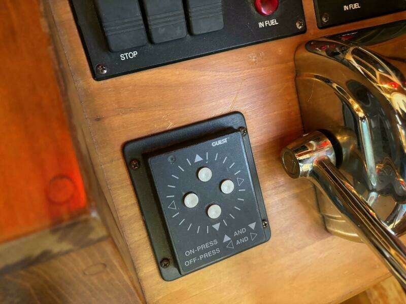 2004 Sabreline 36 Sedan