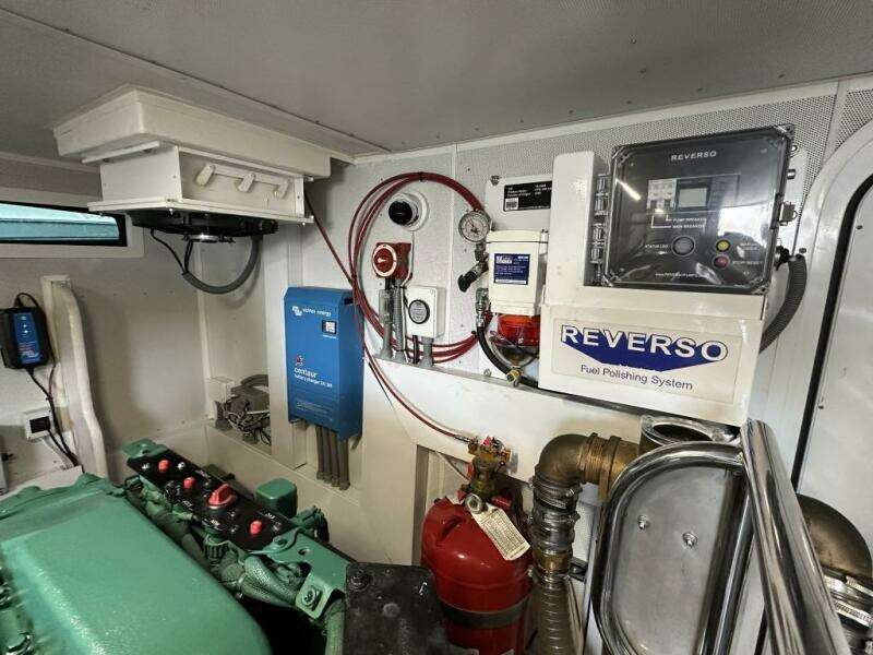 Outer Reef 62 SOUTH  PAWS - Engine Room 