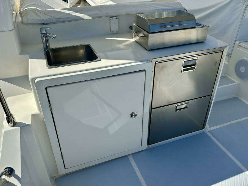 Outer Reef 62 SOUTH  PAWS - Flybridge