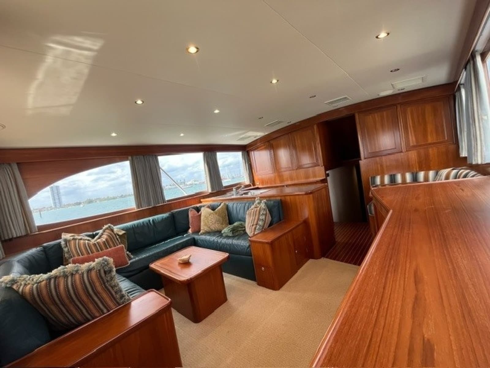 Rybovich 60 SIBONEY - Salon/Galley