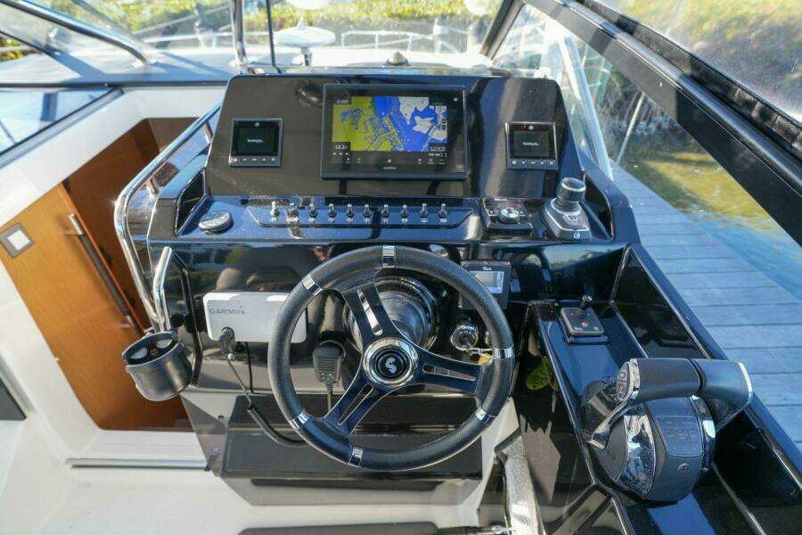 2020 Beneteau Flyer 10