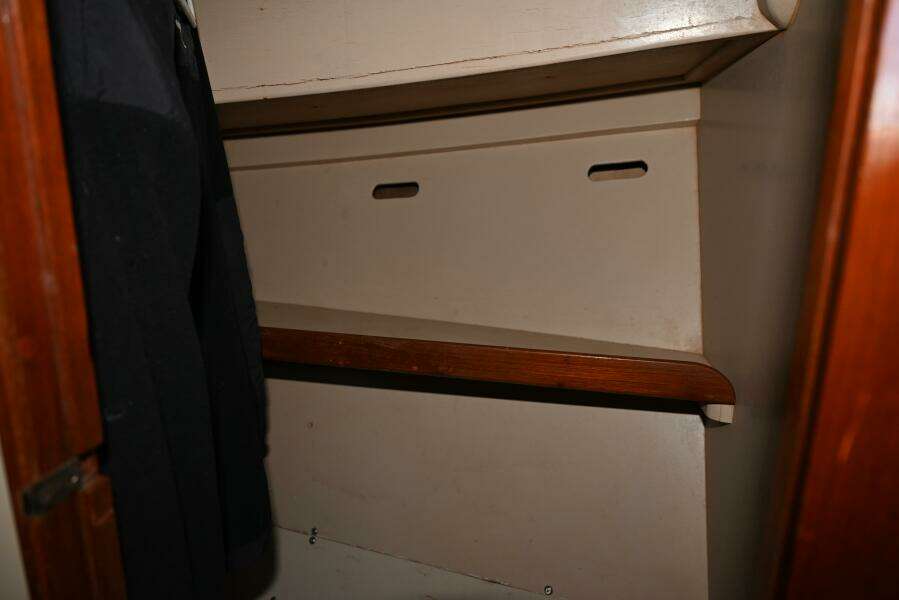 1970 Grand Banks Flybridge Trawler