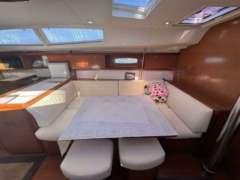 2009 Beneteau 49