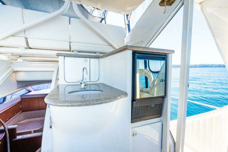 1999 Maxum 4100 SCA Motor Yacht