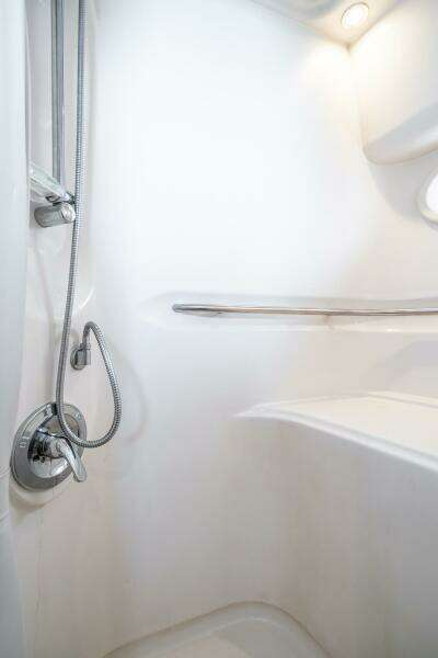 1999 Maxum 4100 SCA Motor Yacht