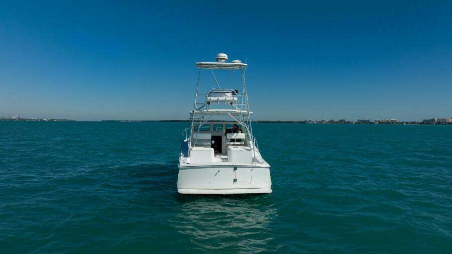 2004 Luhrs 32 Open