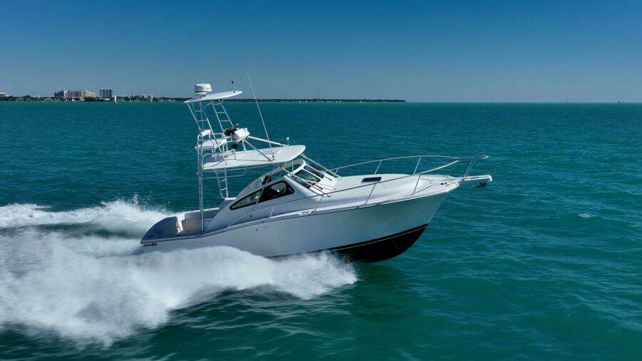 2004 Luhrs 32 Open