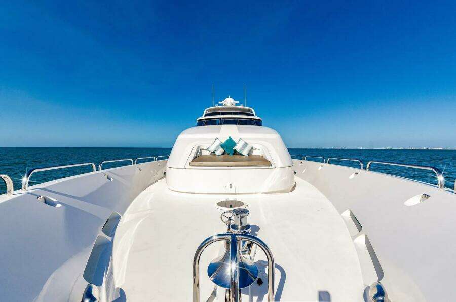 2001 Lazzara Yachts 94 Motor Yacht