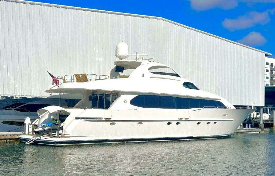 2001 Lazzara Yachts 94 Motor Yacht