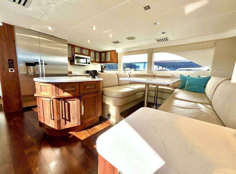 2001 Lazzara Yachts 94 Motor Yacht