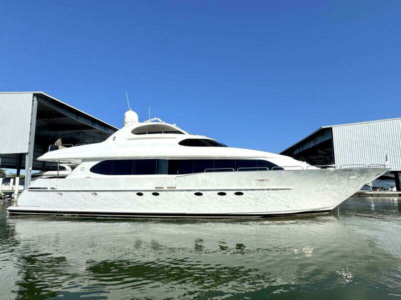2001 Lazzara Yachts 94 Motor Yacht