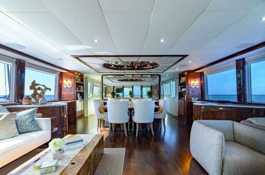 2001 Lazzara Yachts 94 Motor Yacht