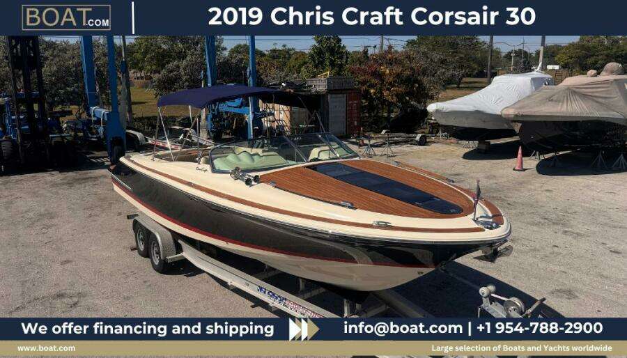 2019 Chris-Craft 