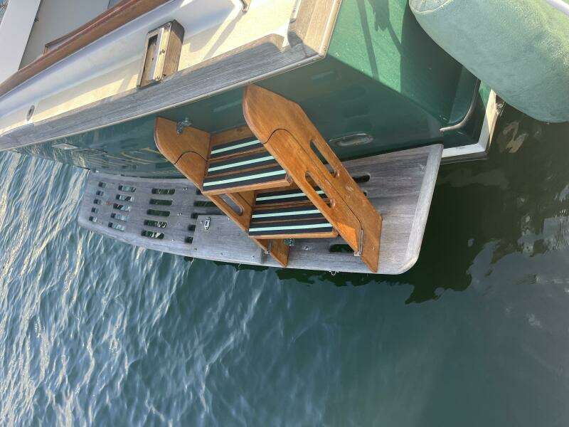 Miracle transom & swimplatform