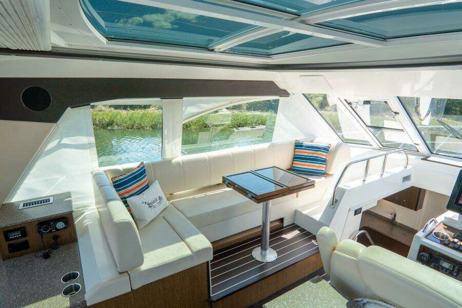Cruiser Yachts 48   EPIC (36)
