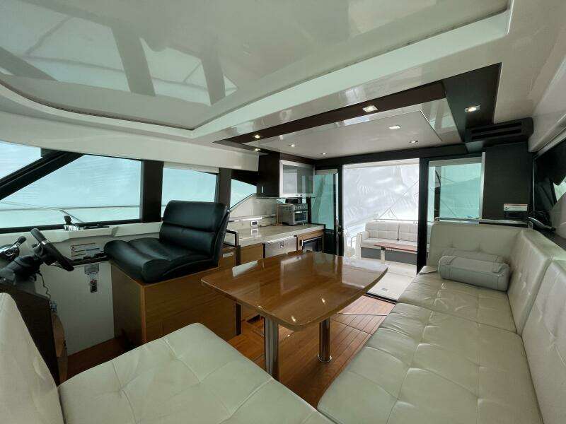 2016 Tiara Yachts C44 Coupe