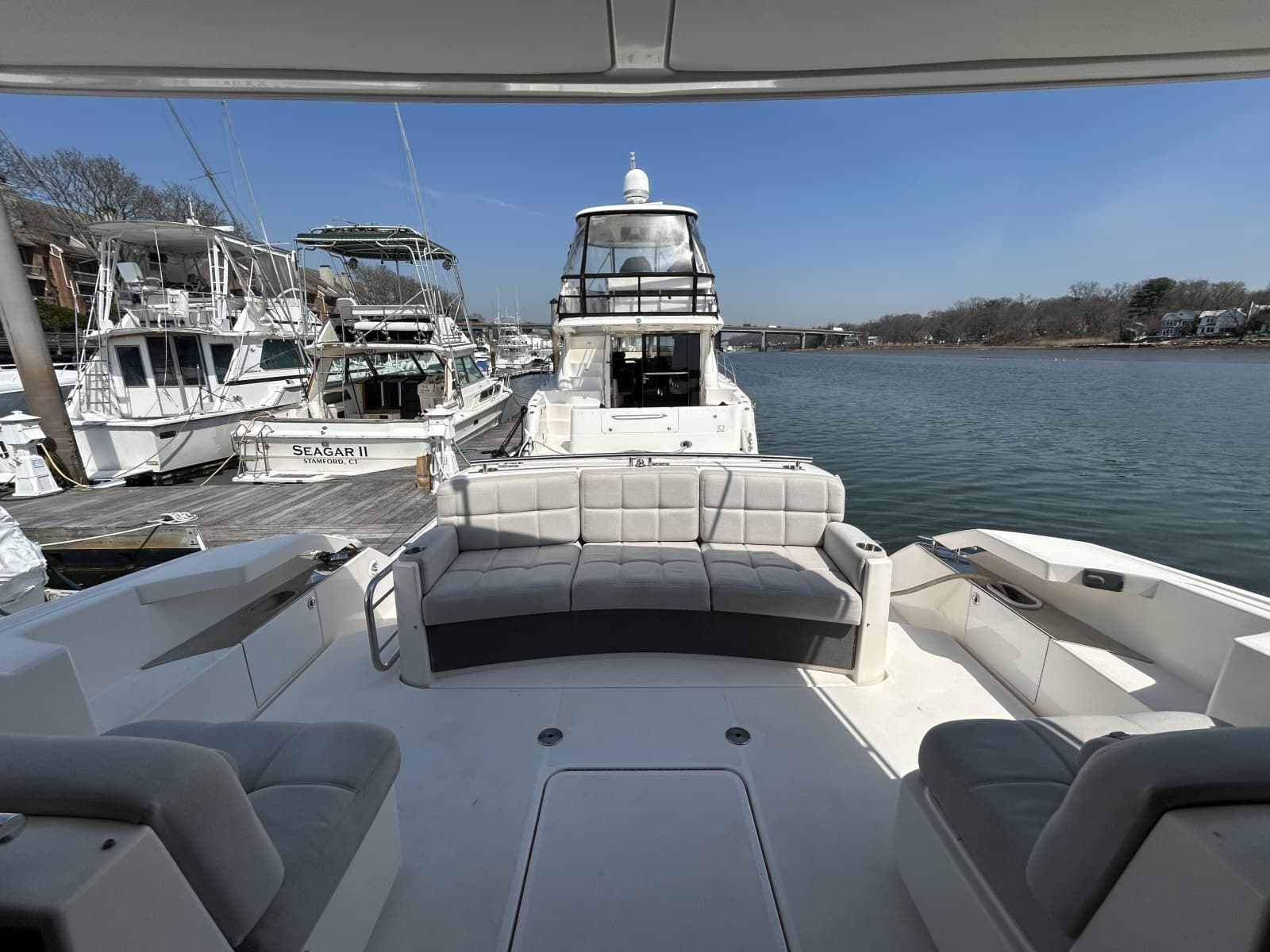 2016 Tiara Yachts C44 Coupe
