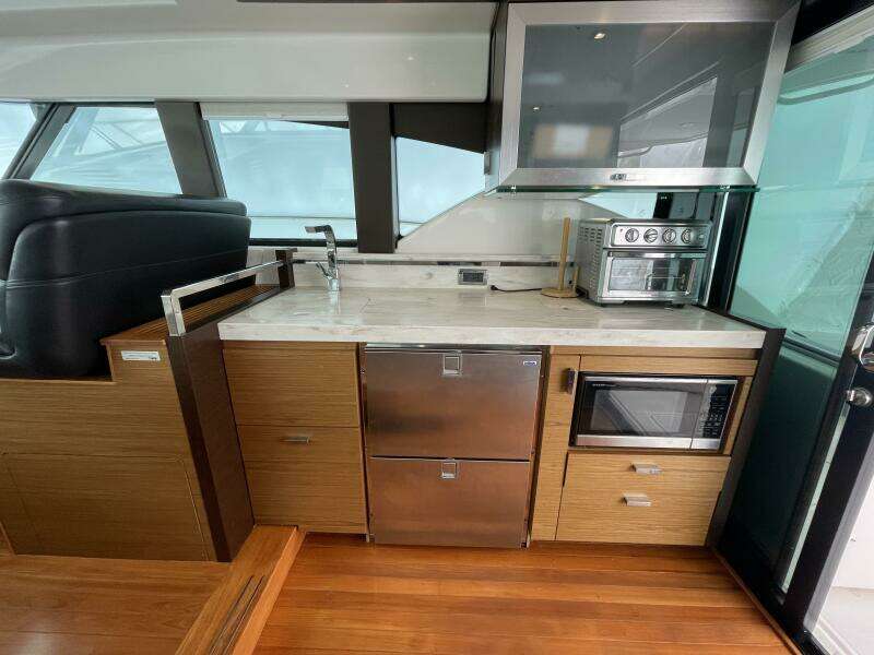 2016 Tiara Yachts C44 Coupe