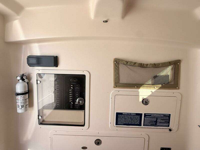 2011 Grady-White Caynon 336