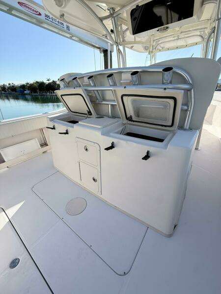 2011 Grady-White Caynon 336