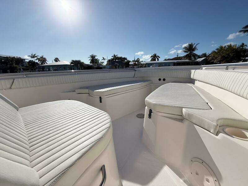 2011 Grady-White Caynon 336