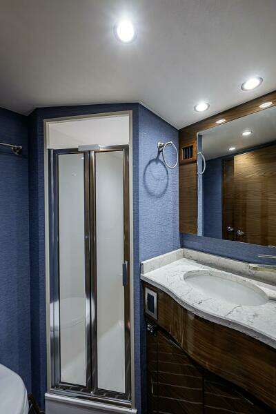 Viking 48 - Salty Soul - Head