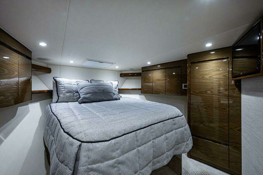 Viking 48 - Salty Soul - Forward Stateroom