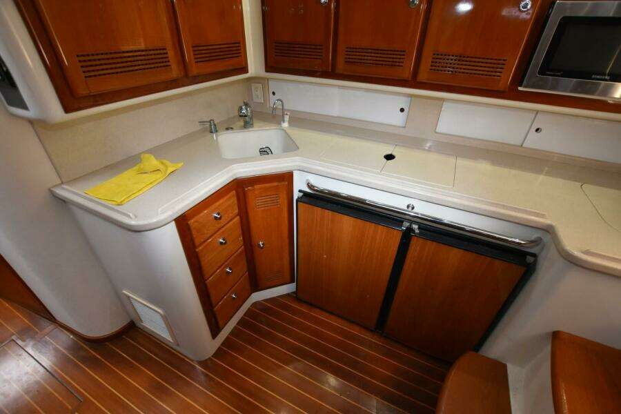 1998 Cabo 45 Express Fisherman