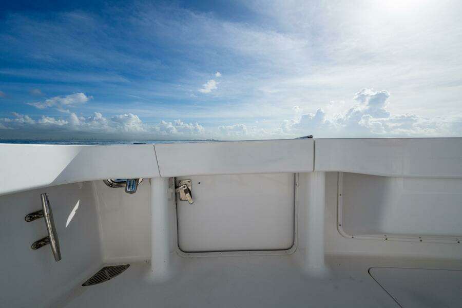 Viking 48 - Sweet Melissa - Cockpit