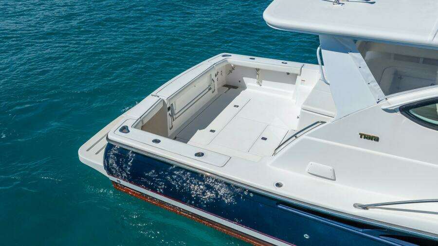 2004 Tiara Yachts 4200 Open