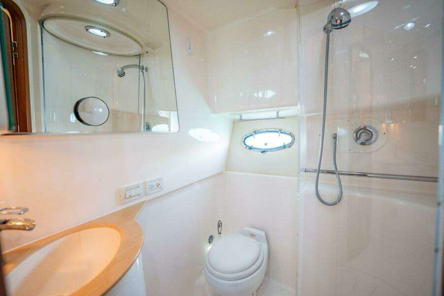 2004 Tiara Yachts 4200 Open