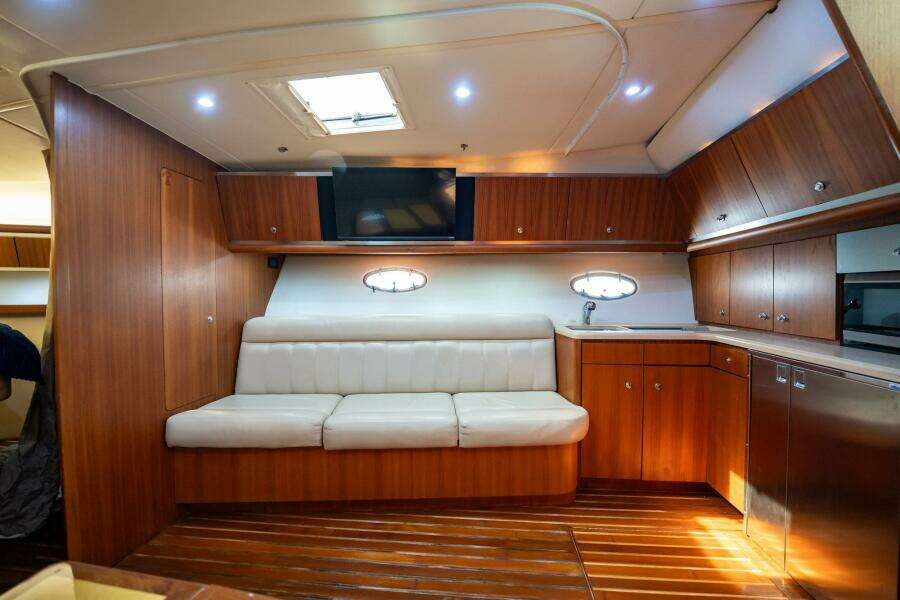 2004 Tiara Yachts 4200 Open