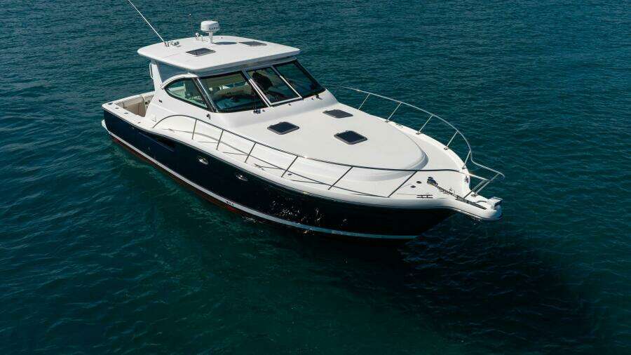 2004 Tiara Yachts 4200 Open