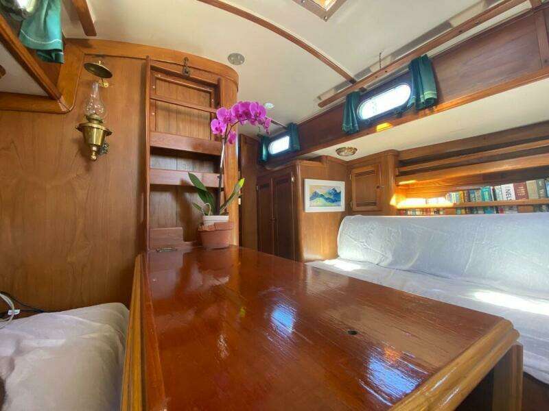 1987 Cape Dory Cape Dory 36