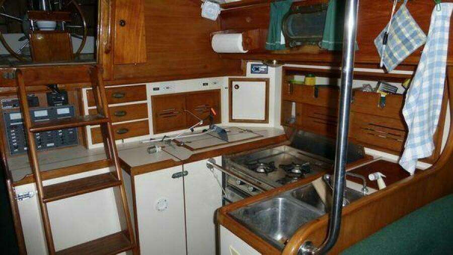 1987 Cape Dory Cape Dory 36