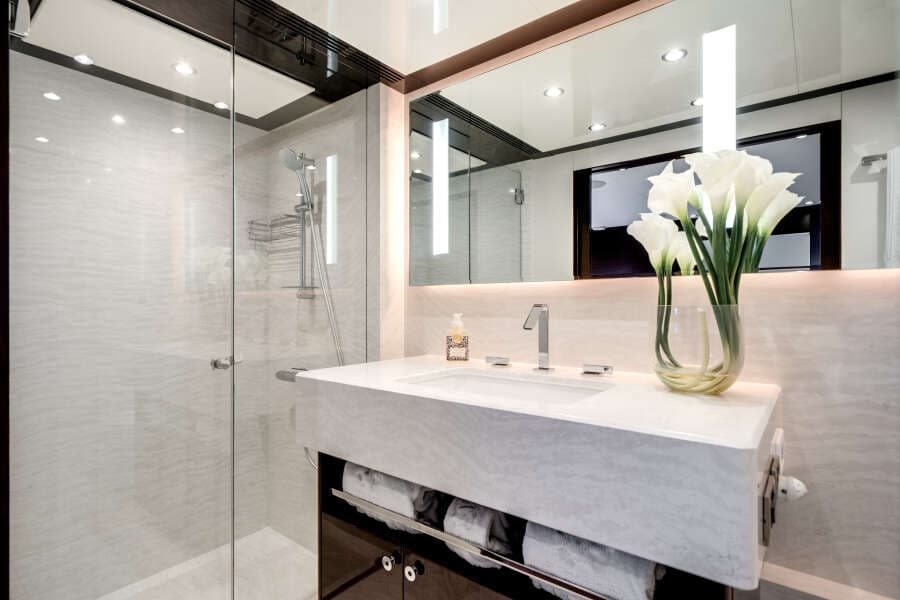 2022 Ocean Alexander 37 L