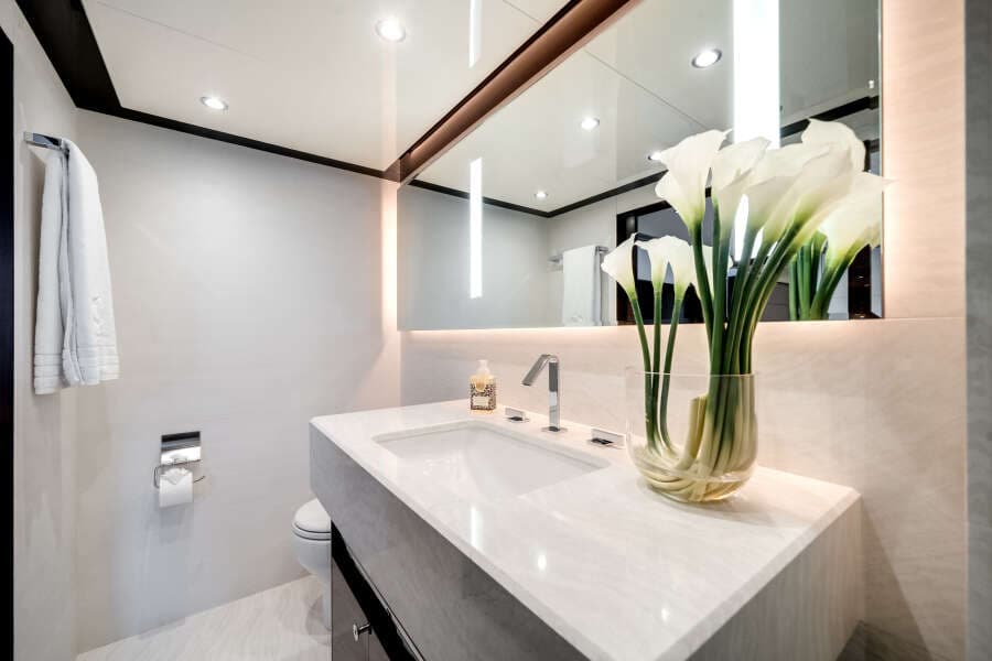 2022 Ocean Alexander 37 L