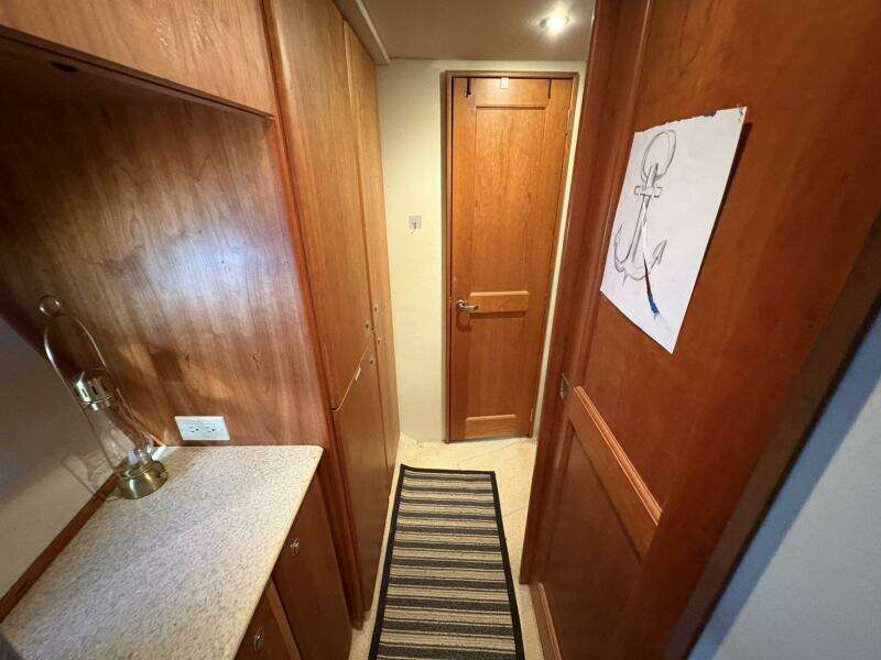 2001 Silverton 453 Motor Yacht