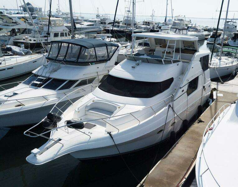 2001 Silverton 453 Motor Yacht