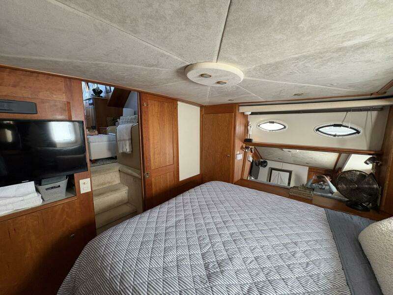 2001 Silverton 453 Motor Yacht