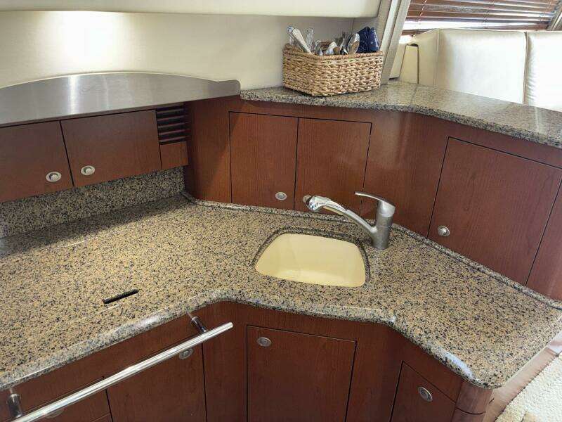 2007 Sea Ray 44 Sedan Bridge