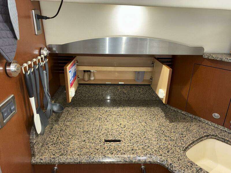 2007 Sea Ray 44 Sedan Bridge