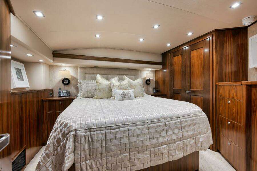 Viking 68 JO-LI - Interior Master Stateroom