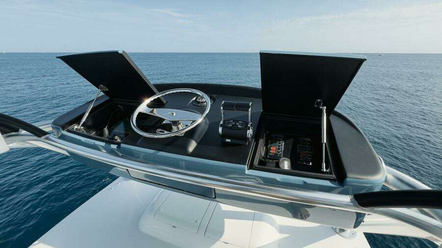 Viking 68 JO-LI - Exterior Flybridge