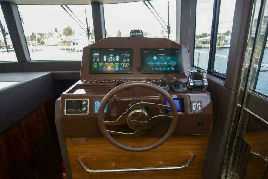 2019 Sundeck Yachts 580 Sport